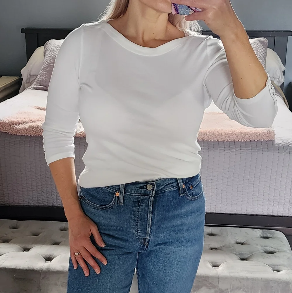 Essential basic White tee - Picture 3 of 12